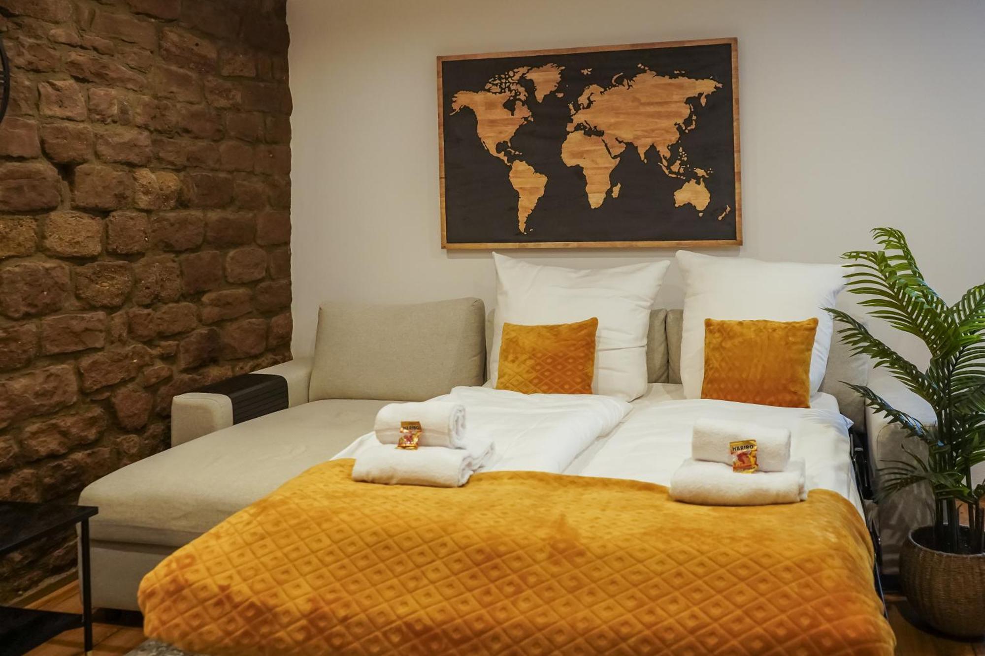 7Seas Boutique Aparthotel Homburg - Stilvoll, Digital & Ideal Fuer Familie & Business 外观 照片